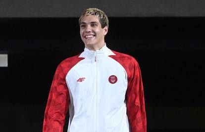Tko je Jere Hribar? Mladi plivač srušio je Phelpsov rekord, a sad je osvojio najsjajniju medalju