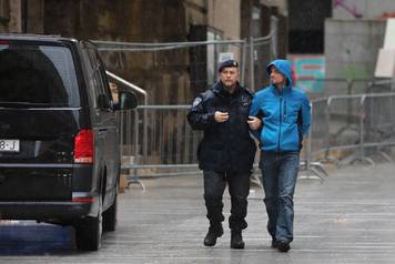 Rijeka: Privodjenje osumnjicenih na ispitivanje u USKOK