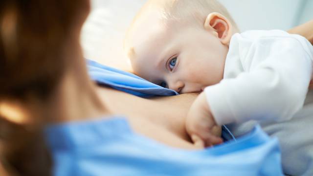 Majčino mlijeko je superhrana - za sve ljude, a ne samo za bebe