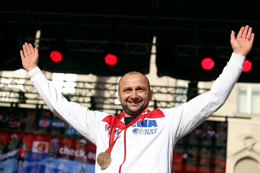 Željko Babić: Posao skladištara pomogao mi je i u rukometu