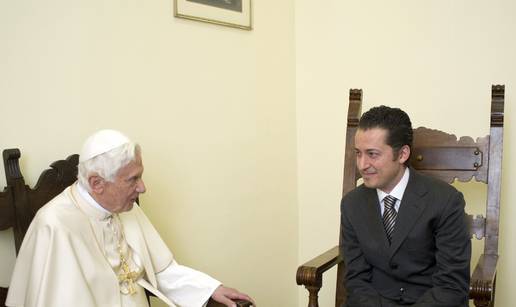 Božićni poklon: Papa osobno pomilovao sobara Gabrielea