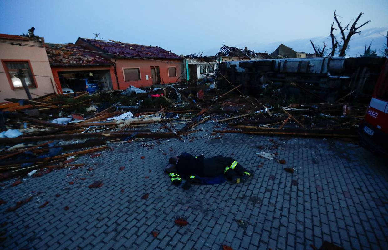 U posljednjih 20 godina Česi zabilježili 13 razornih tornada: Vjetar je puhao i do 330 km/h