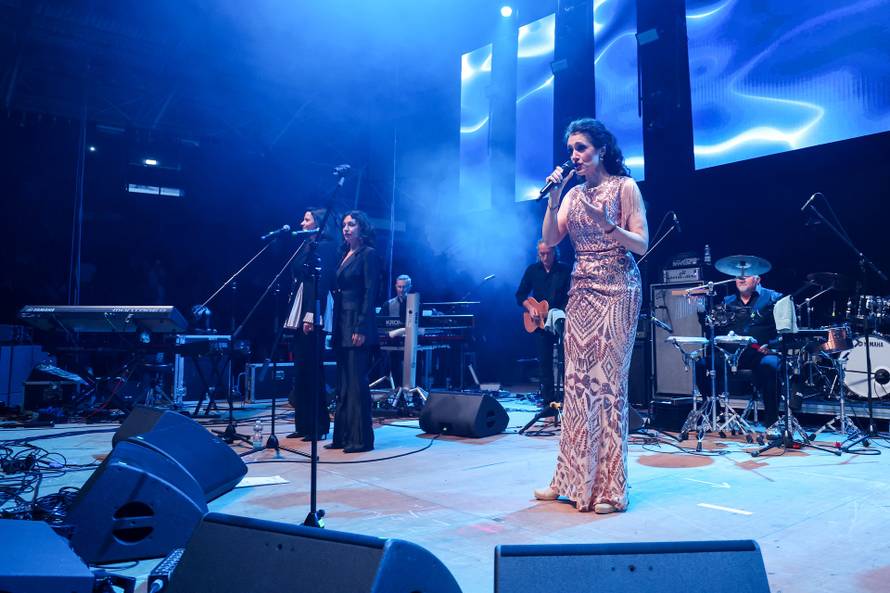 Frankfurt: Hrvatska noć u Suwag Energie Areni