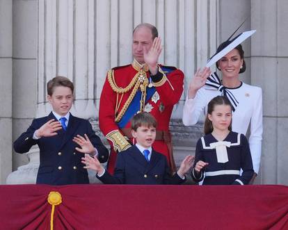 FOTO Kratke hlačice, suknjice i traperice: Kate Middleton više ne viđamo u ovakvim izdanjima