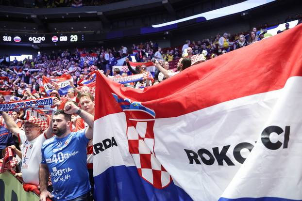 Malmo: Navijači na tribinama prije utakmice Hrvatske protiv Slovenije u drugom krugu EHF Europskog prvenstva