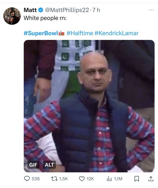 Ovo su memovi Super Bowla! Uljez sa zastavom Palestine, 'nazi' pozdrav i ruganje Trumpu