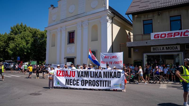 Zagadili Liku vječnim otrovom, građani Gospića zahtijevaju: 'Hitno sanirajte odlagalište!'
