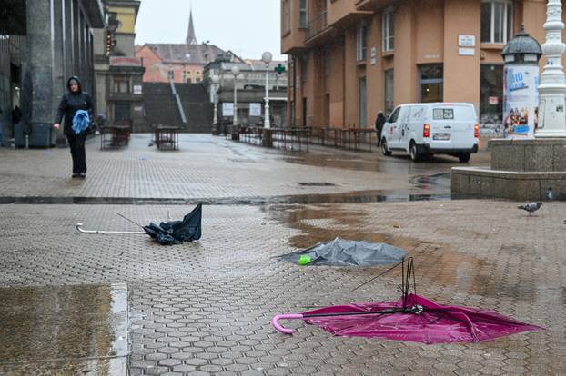 Olujno nevrijeme napravilo veliku štetu u Zagrebu