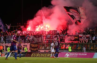 Razočarana Torcida: 'Igrajte pi*kice! Uvedite Stanića u igru'