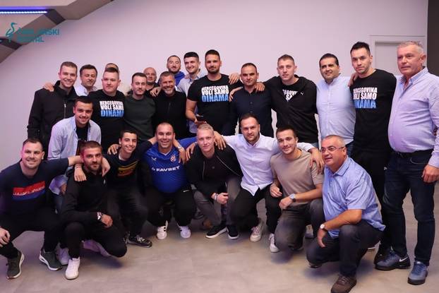 FOTO Dinamo održao Plavu noć u Hercegovini, Bobanu ovacije: 'Ne trebam vam ja da ga volite'