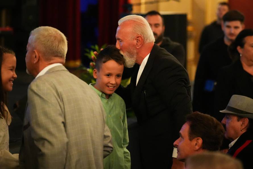 FOTO Emotivna komemoracija: O Halidu pričali njegovi bližnji, mnogi nisu mogli sakriti suze...