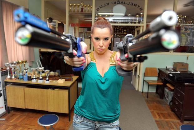 ARHIVA - Zagreb: 18.12.1981. ro?ena Nives Celzijus