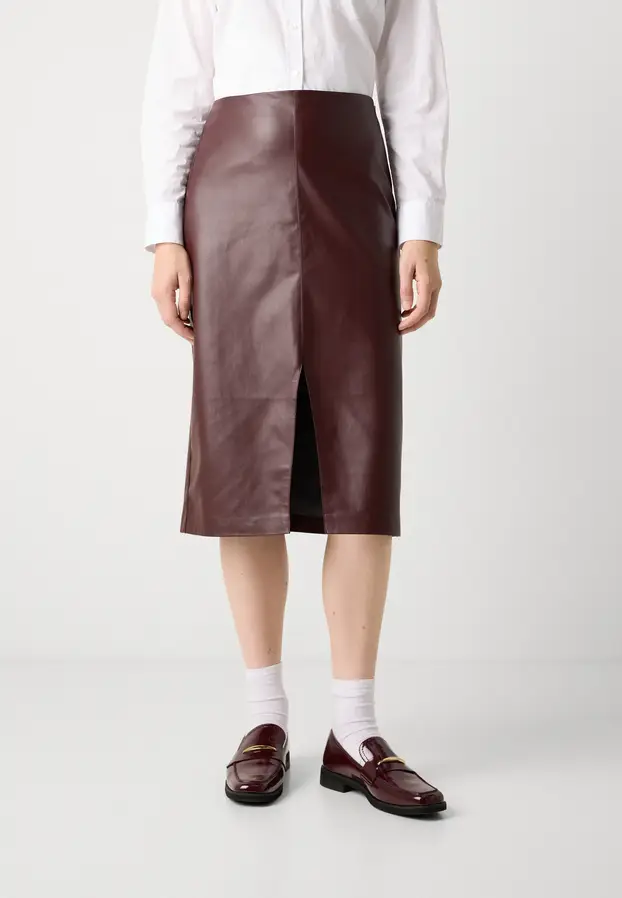 Pregledali smo ponudu za vas! Suknje za jesenske stilske igre