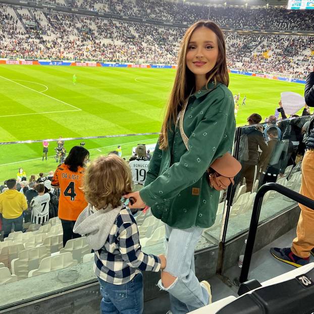 FOTO Nogometni boem postao je heroj Barce. Žele da ostane, a on kaže: 'Žena će odlučiti...'