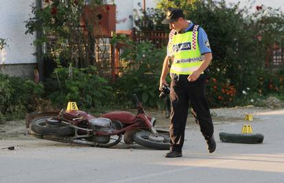 Pijani motociklist se zabio u rasvjetni stup, nije imao kacigu