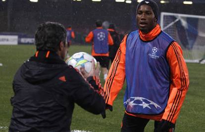Chelsea po dolasku u Napulj dočekale rasističke uvrede...