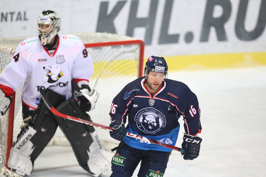 KHL Medvescak - Traktor