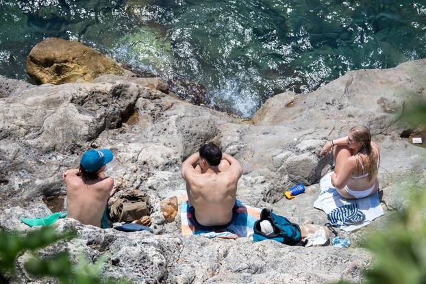 Dubrovnik: Kupanje na najpoznatijoj dubrovačkoj plaži