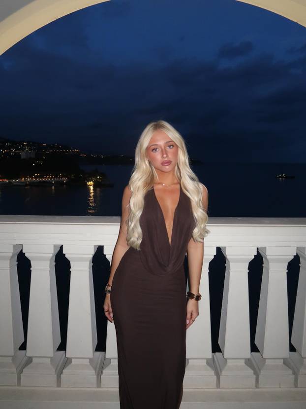 FOTO Bujna plavuša zavela je Vuškovićeva budućeg suigrača