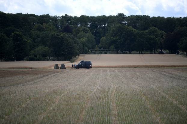 Police started digging in an allotment area near Hannover