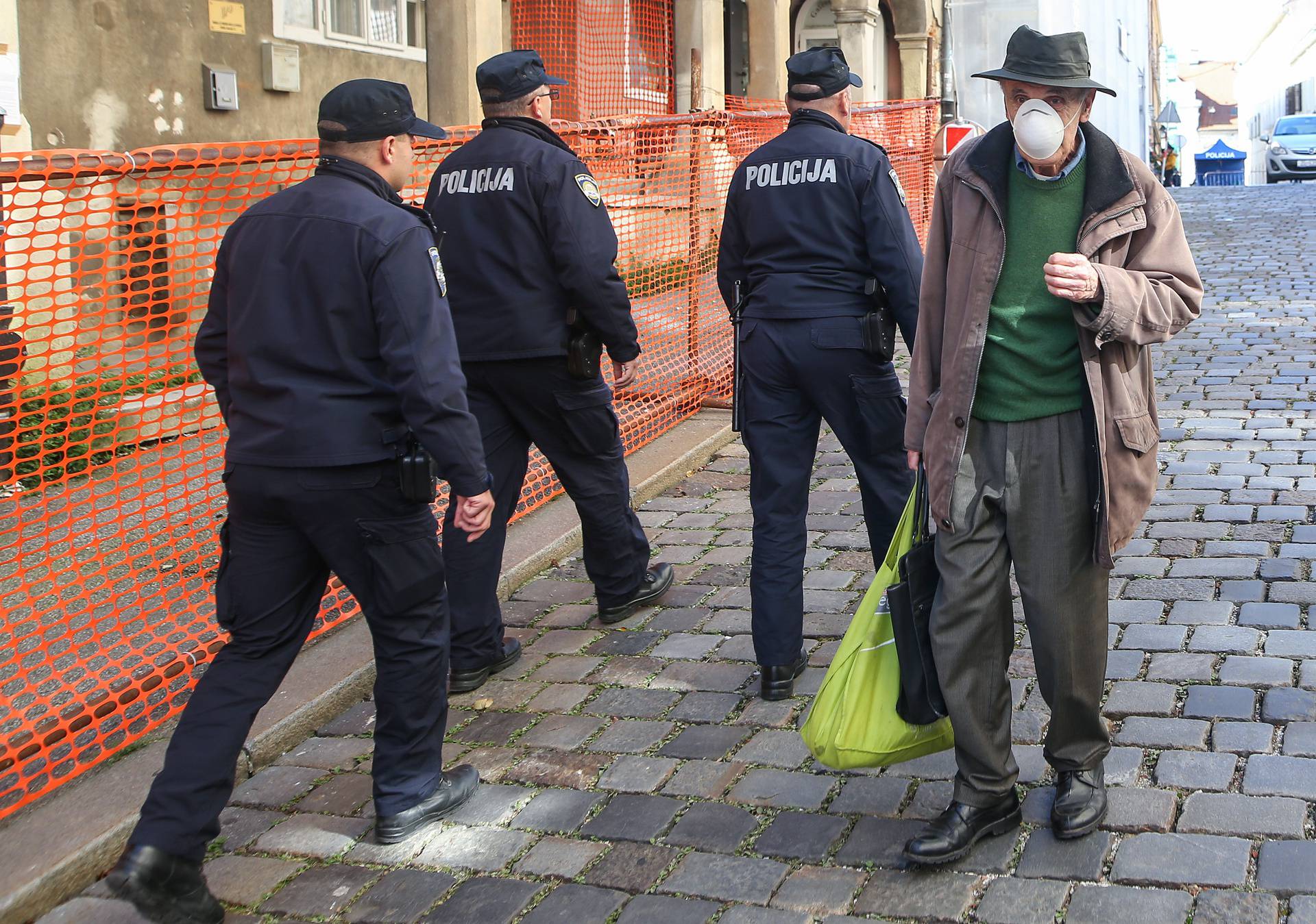 Novi život na Markovu trgu: 'Da barem za nas starije naprave koridor, da ne moramo okolo'