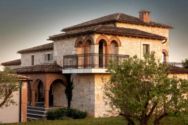 FOTO Kao da ste u Toskani: Ova predivna vila spaja talijanski dizajn i istarski šarm