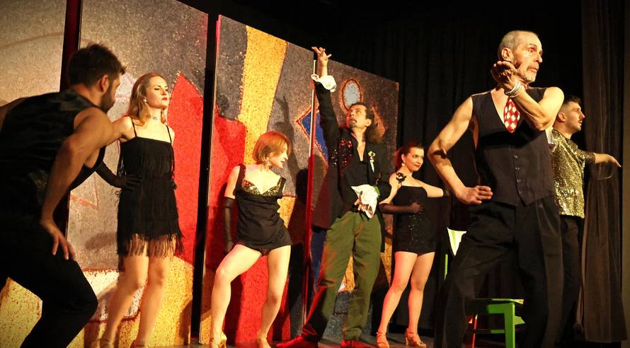 Uz premijeru predstave nove kazališne družine „San, san“ u Poreču