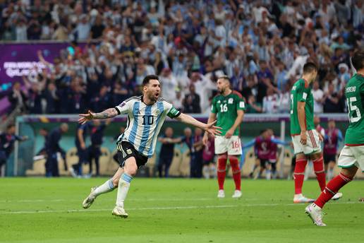 Argentina im se klanja: Messi i Fernandez srušili Meksikance!