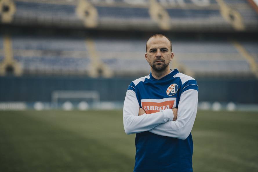 Dinamo pustio u prodaju dres iz 1990.  sa zvijezdom na grbu u kojem je Boban udario milicajca