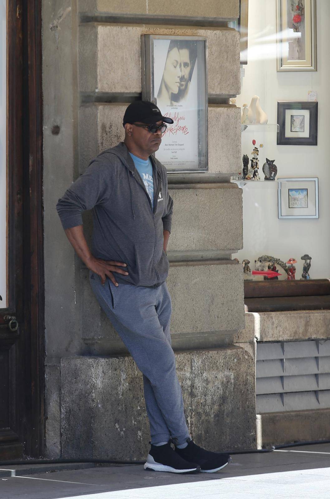 Zagreb: U pauzi od snimanja Samuel L. Jackson poÄastio se kokicama kod Sadata