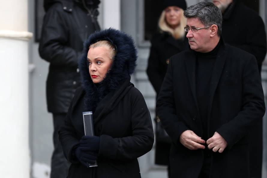 Oproštaj od oca uz tamburaše: Marko je jedva susprezao suze