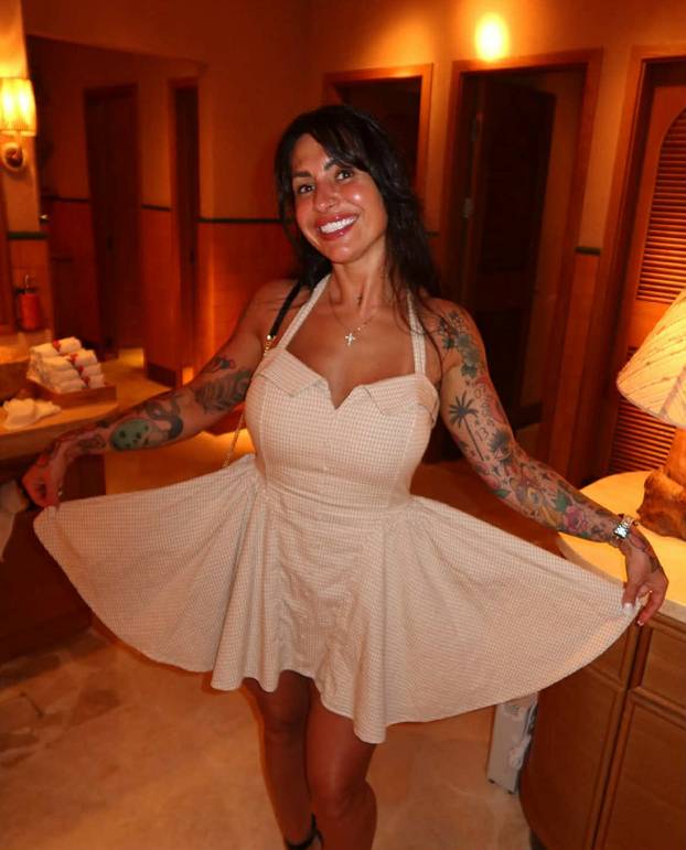 FOTO Superbaka iz Londona: Ljepša sam i uspješnija nego kad sam imala 20 godina!