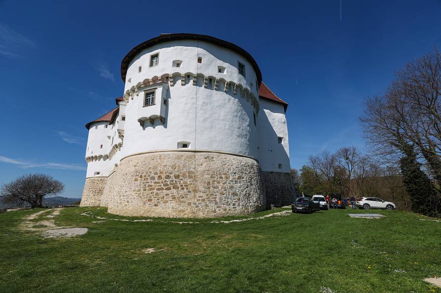24sata Kod Dvora Veliki Tabor top usmrtio muškarca