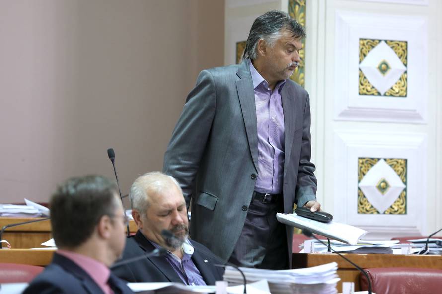 'Zbog otkaza u Konzumu tražit ćemo ostavku ministrice Dalić'