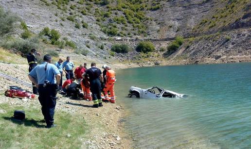 Sletio u Peruču: 'Da je potonuo metar dublje, ne bi preživio'