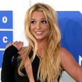 Obitelj zabrinuta za Britney Spears, a ona u&zcaron;iva s Paris Hilton: 'Dadilja se uvrijedila'