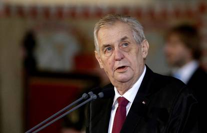 Češki predsjednik Zeman će Zelenskom dodijeliti najviše državne počasti za hrabrost