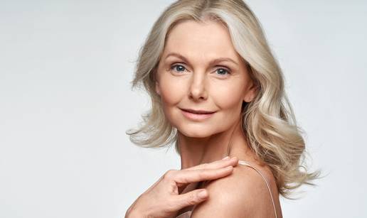 FOTO Prekrasne slojevite frizure koje pomla&dstrok;uju &zcaron;ene nakon 50.