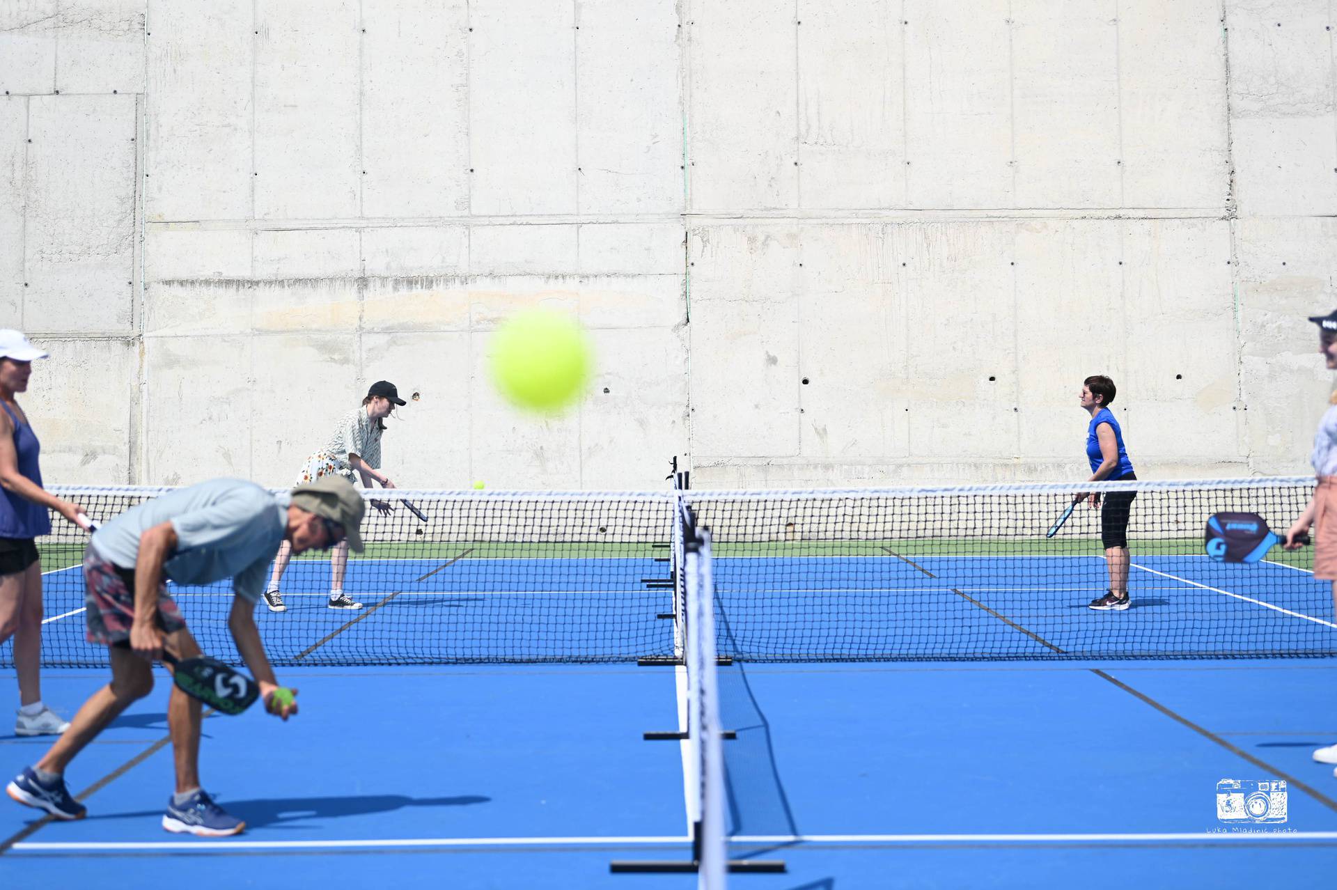 Američki hit sport stigao je i u Hrvatsku, u Makarskoj održan prvi turnir u pickleballu...