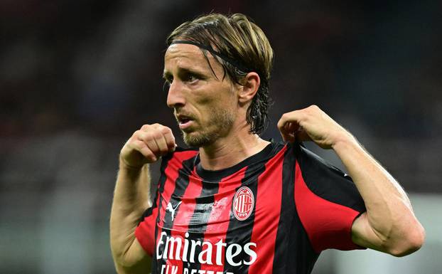 Serie A - AC Milan v Cremonese