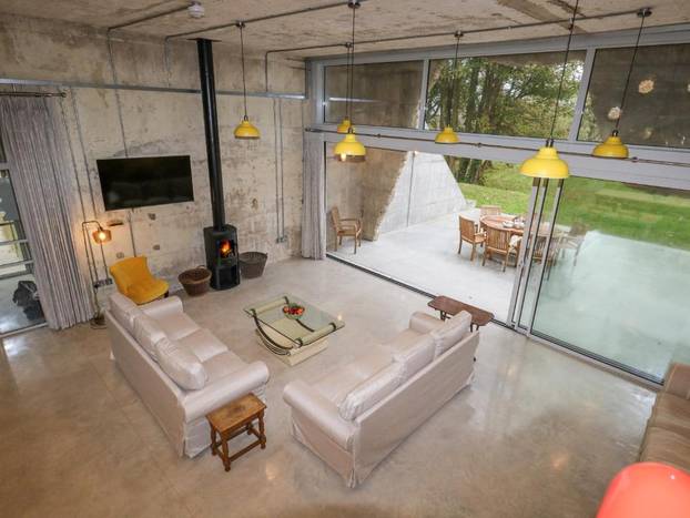 FOTO Od vojarne do top destinacije: Pogledajte kako je ratni bunker postao dom za odmor