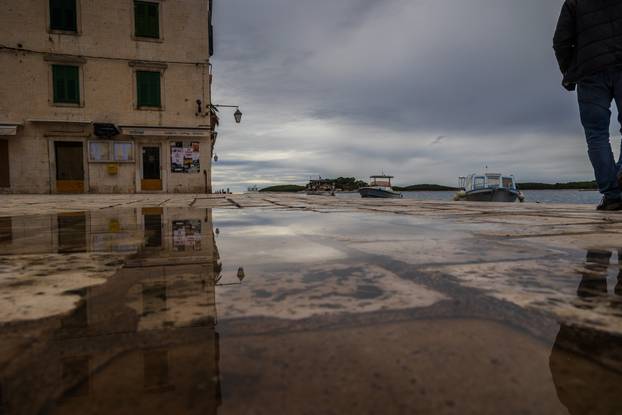 Jesenski ugođaj u gradu Hvaru