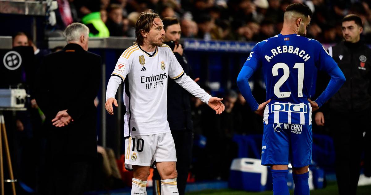 Ancelotti, Modrić’i Oyundan Çıkararak Herkesi Şaşırttı, Bunun sonucunda Luka’dan Öfkeli Tepki Geldi