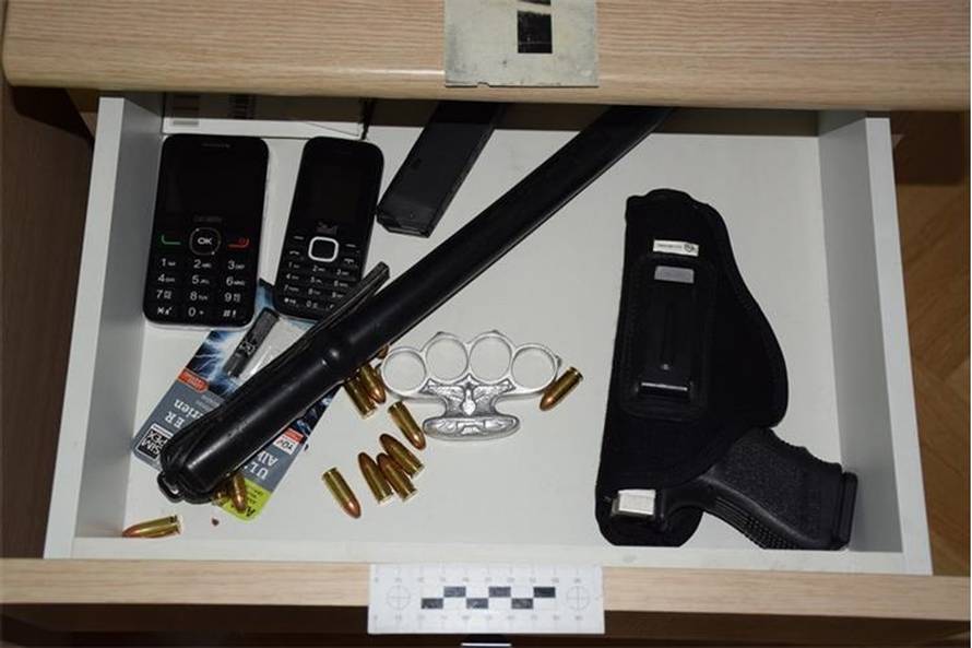 Akcija 'Tebra': Pronašli 6,3 kg 'trave', 'speed', puške, bombe