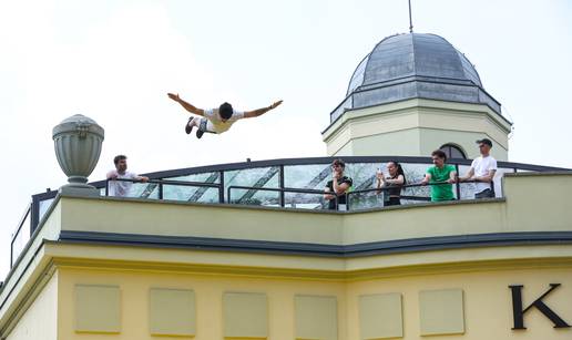 Pogledajte kakve vratolomije izvode kaskaderi: 'Ska&ccaron;em sa 7 metara visine, nije me strah!'