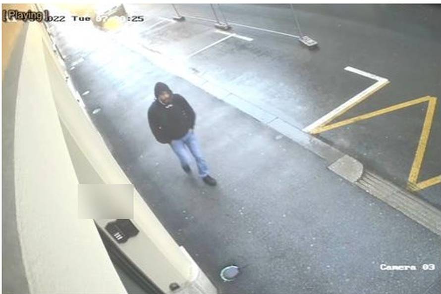 Zagrebačka policija traži ovog muškarca mjesecima. Ako ga vidite, odmah nazovite 112!