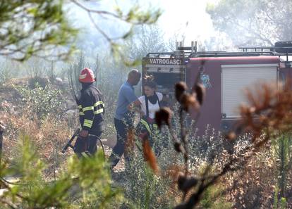 FOTOGALERIJA One su naše heroine! Hrabre vatrogaskinje bore se s požarom kod NP Krka