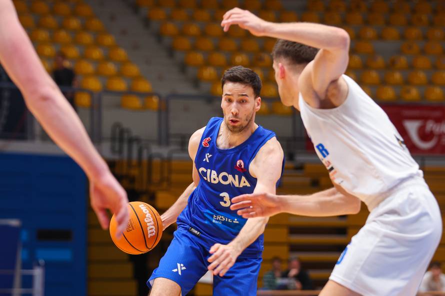 Zagreb: Treća utakmica četvrtfinalne serije doigravanja prvenstva Hrvatske između košarkaša Cibone i Kvarnera 2010