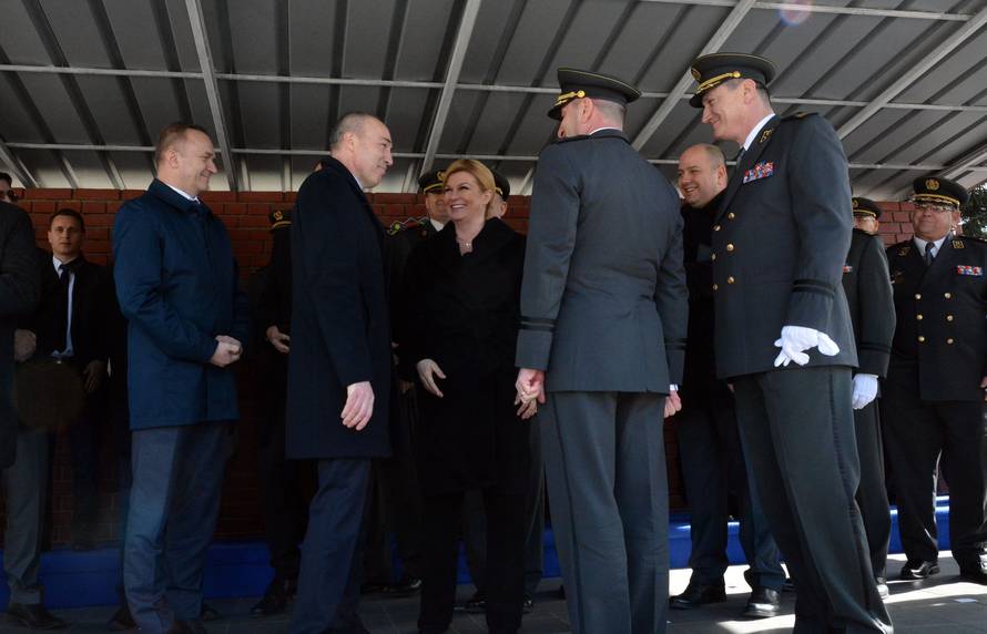 Kolinda dobrovoljcima: 'Vi ste nasljednici hrvatskih branitelja'