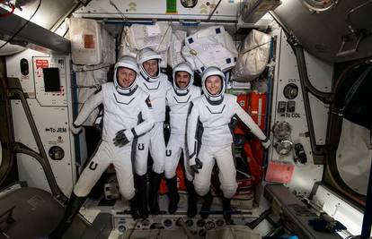 SpaceX: Astronauti se vratili na Zemlju, 6 mjeseci bili na ISS-u